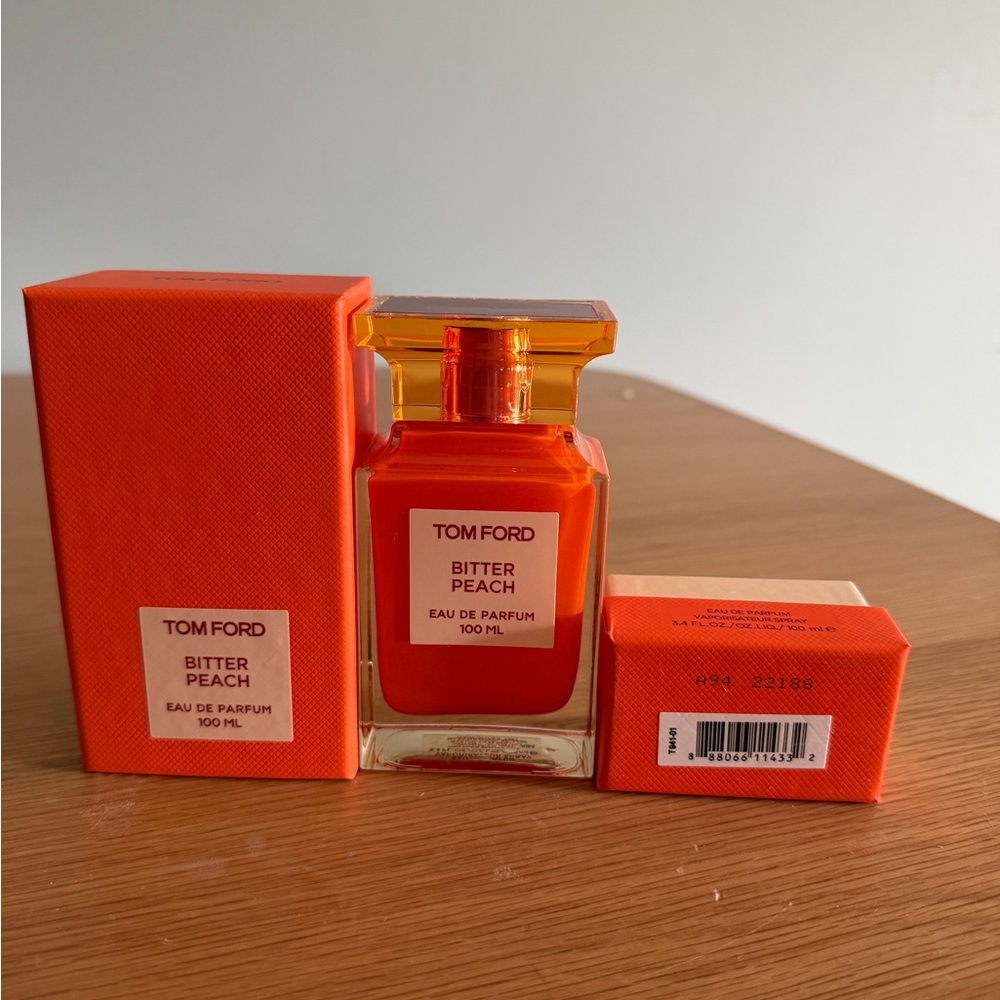 Tom Ford Bitter Peach Eau de Parfum in Vibrant Orange